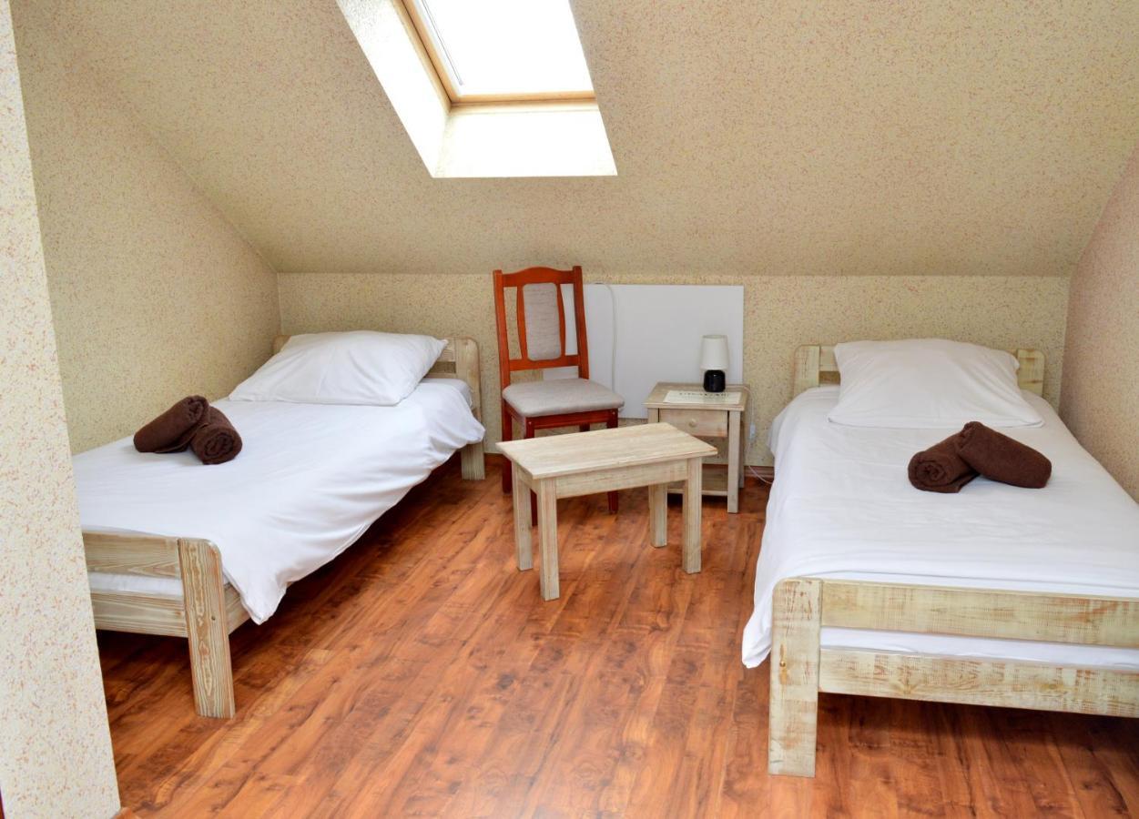 Kamienica Pokoje & Restauracja Opalenica Ngoại thất bức ảnh