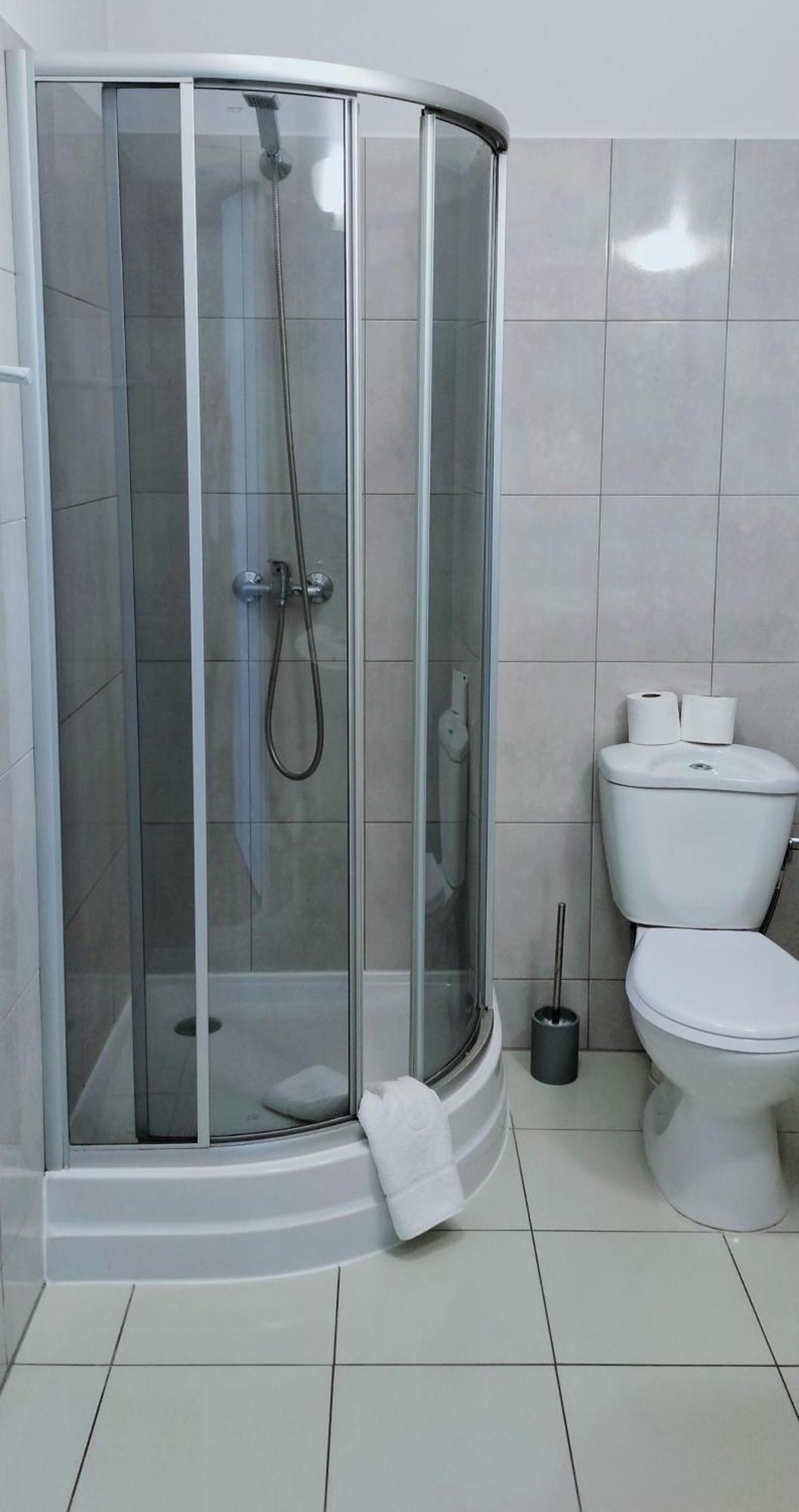 Kamienica Pokoje & Restauracja Opalenica Ngoại thất bức ảnh